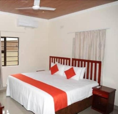 Pillacol Guest House Victoria Falls Eksteriør bilde